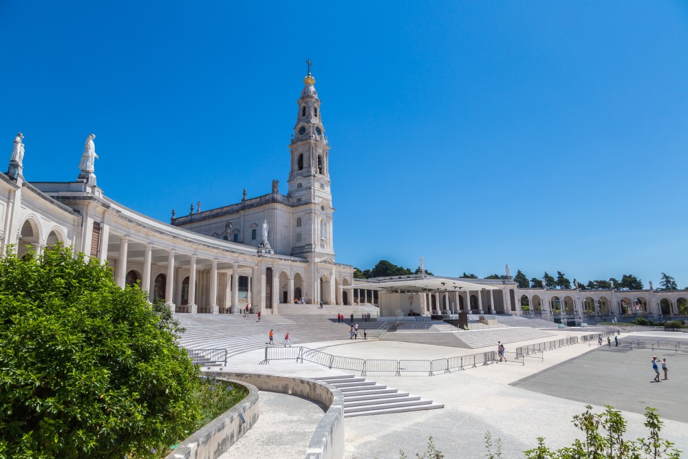 From Lisbon: Obidos, Nazaré and Fátima | ®ExcursionMania