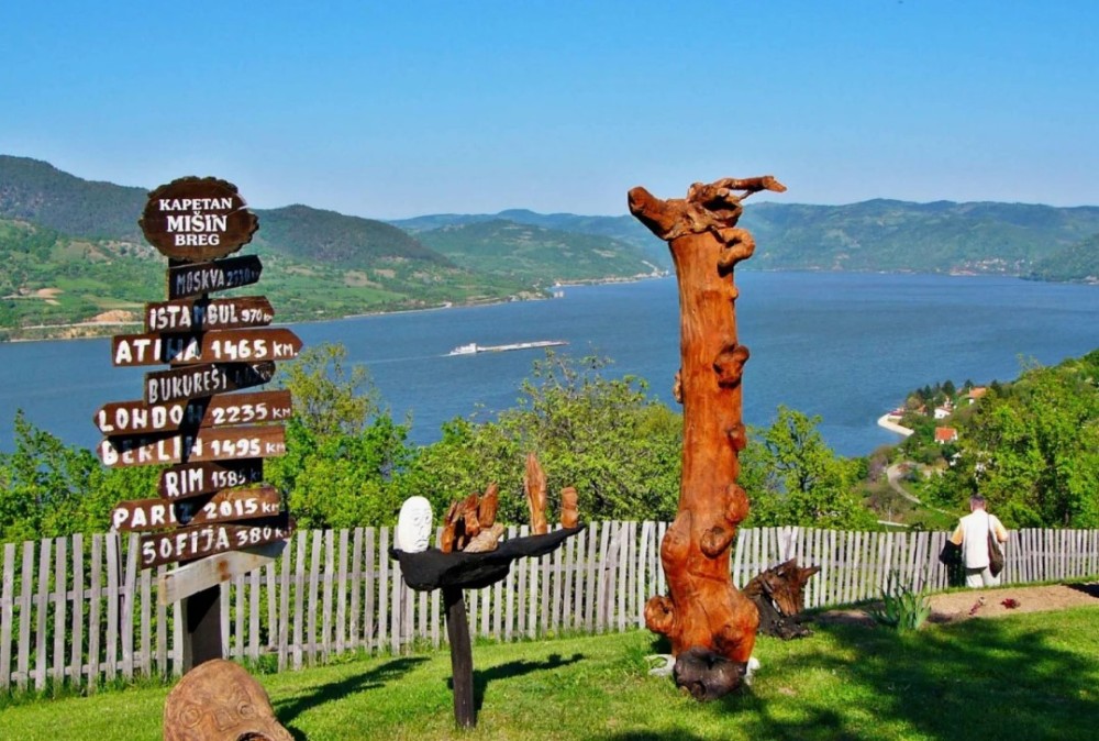 Iron gate tour: Golubac fortress,Lepenski Vir and Djerdap NP | ®ExcursionMania