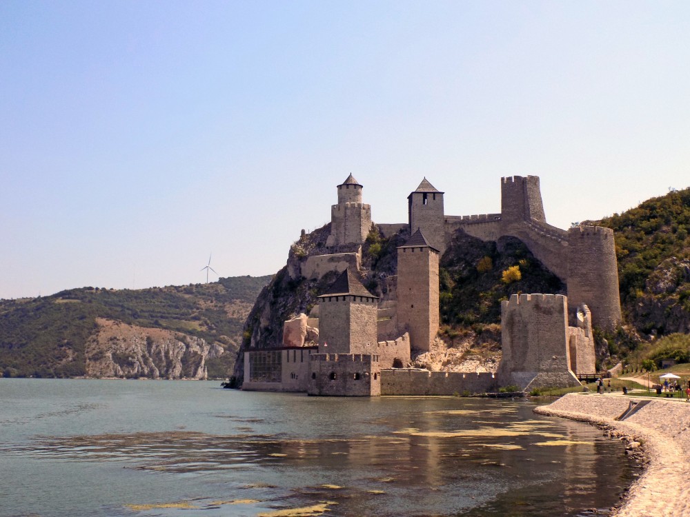 Iron gate tour: Golubac fortress,Lepenski Vir and Djerdap NP | ®ExcursionMania