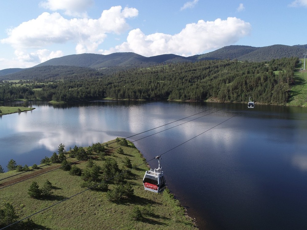 Zlatibor tour - Gold gondola, Stopic cave, Sirogojno & falls | ®ExcursionMania
