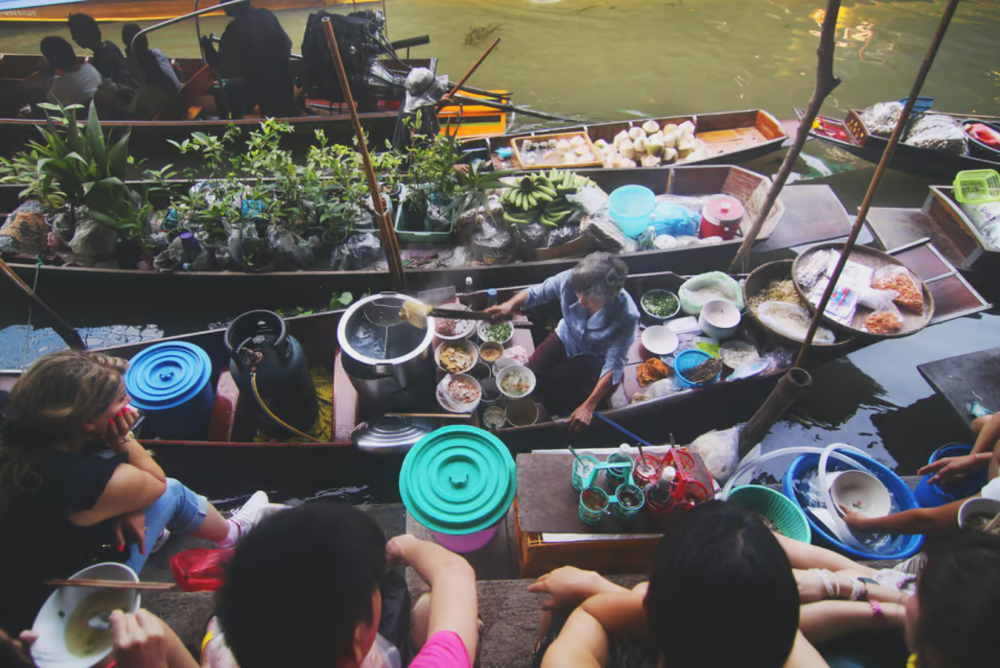Bangkok: Maeklong Train Market & Floating Market Day Tour | ®ExcursionMania