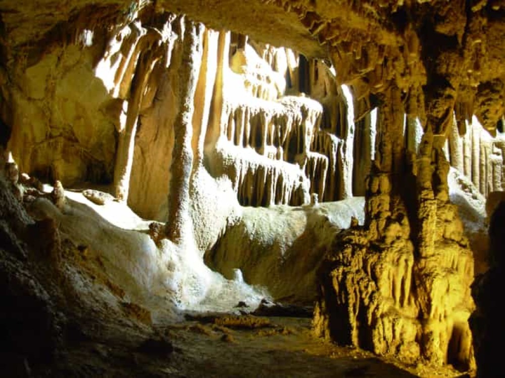 Belgrade: Best of East Tour Resava Cave & Lisine Waterfall | ®ExcursionMania