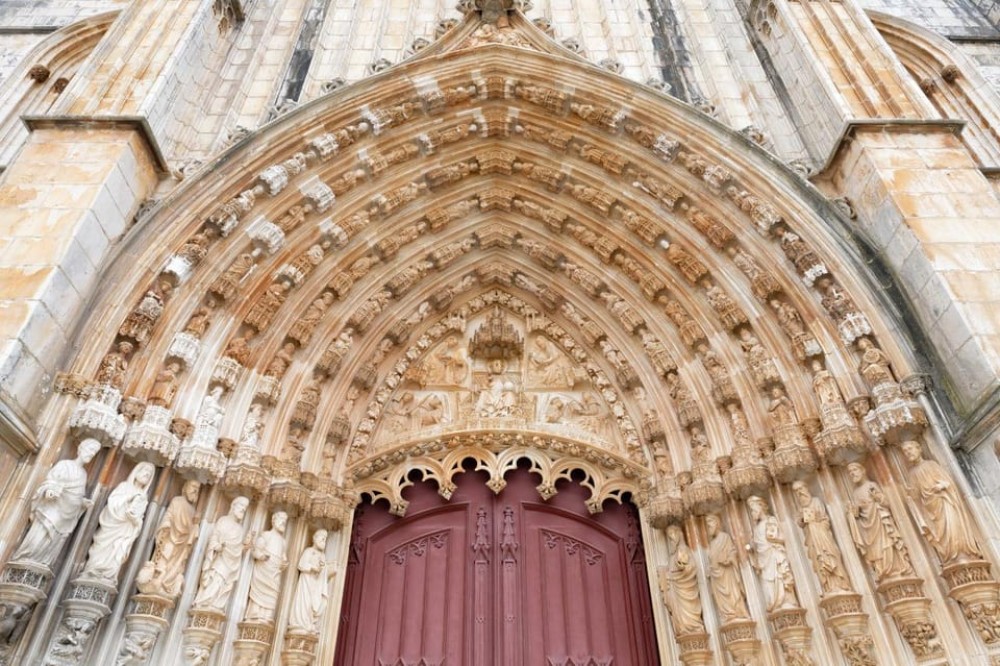 From Lisbon: Fatima, Batalha, Nazare, Obidos - Small Group | ®ExcursionMania