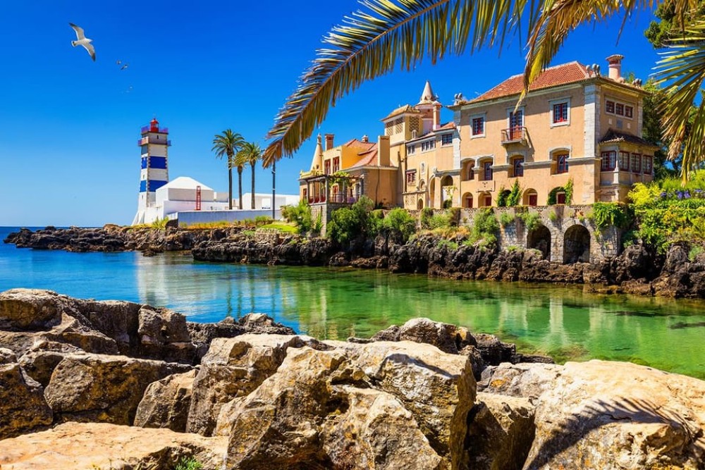 Lisbon: Pena Palace, Sintra, Cabo da Roca & Cascais Day Trip | ®ExcursionMania