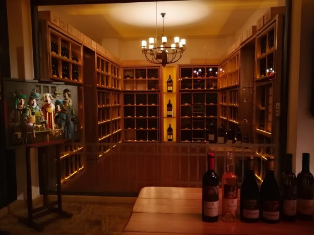 From Belgrade: Subotica and Palic Full-Day Trip with winery | ®ExcursionMania