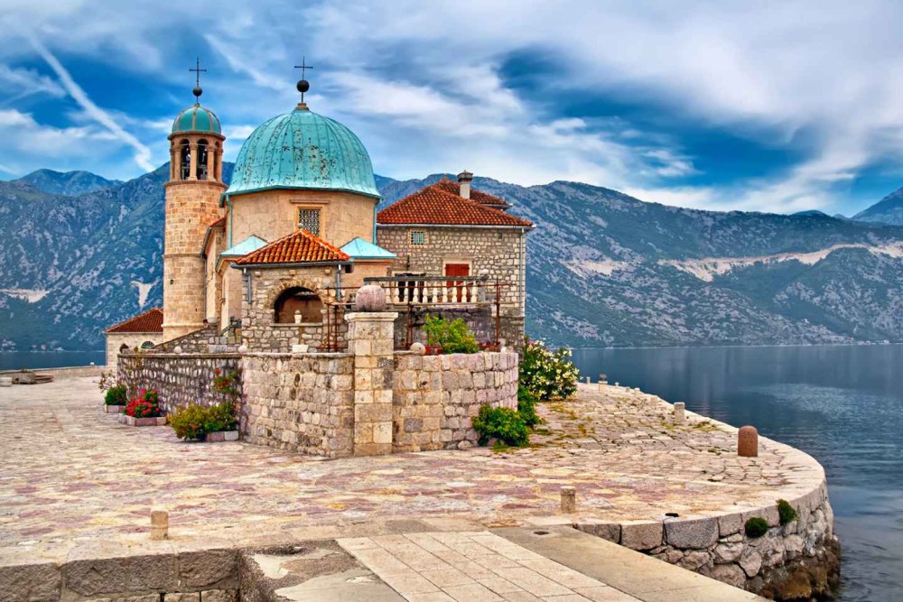 From Dubrovnik: Montenegro Boat Tour from Perast to Kotor | ®ExcursionMania