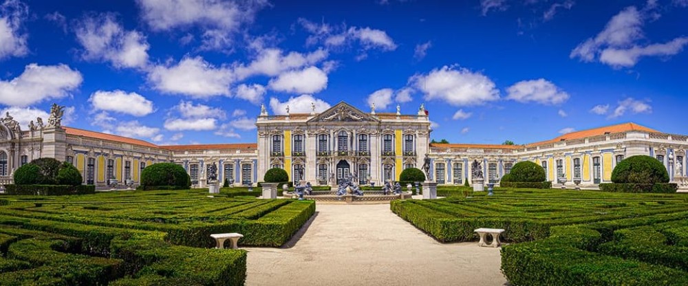 From Lisbon: Palacio Nacional de Queluz Private Tour | ®ExcursionMania