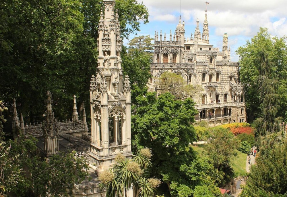 Private Lisbon: Sintra Quinta Regaleira Pena Palace Cascais | ®ExcursionMania