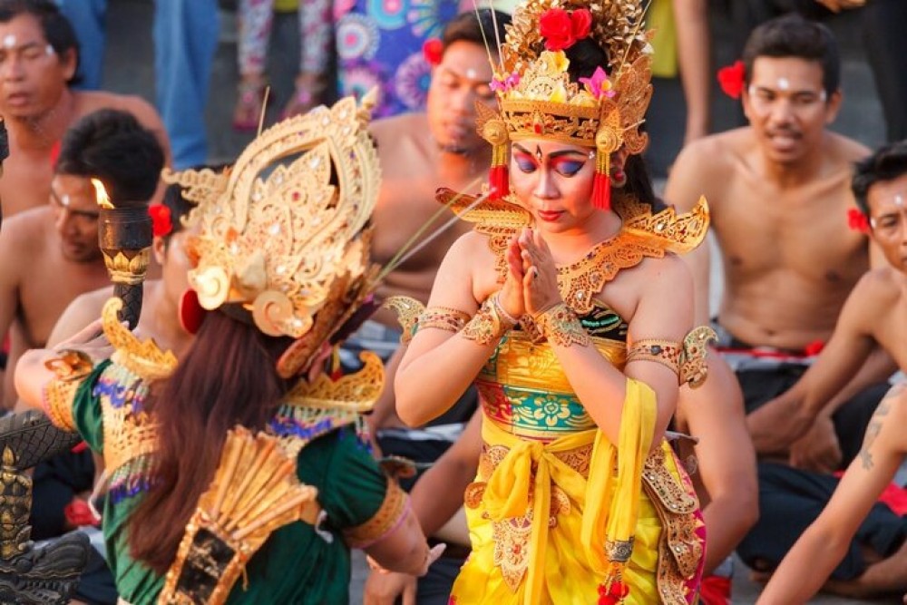 Southern Bali Highlights & Uluwatu Temple | ®ExcursionMania
