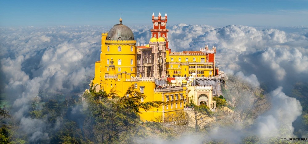 Private Tour From Lisbon: Pena Palace, Gardens and Óbidos | ®ExcursionMania