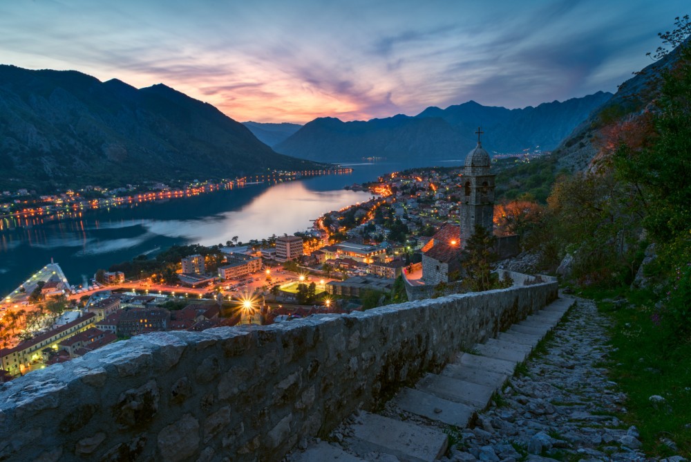 Dubrovnik: Montenegro Day Trip & Kotor Bay Short Boat Cruise | ®ExcursionMania