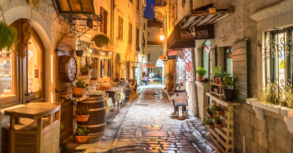 Dubrovnik: Montenegro Day Trip & Kotor Bay Short Boat Cruise | ®ExcursionMania