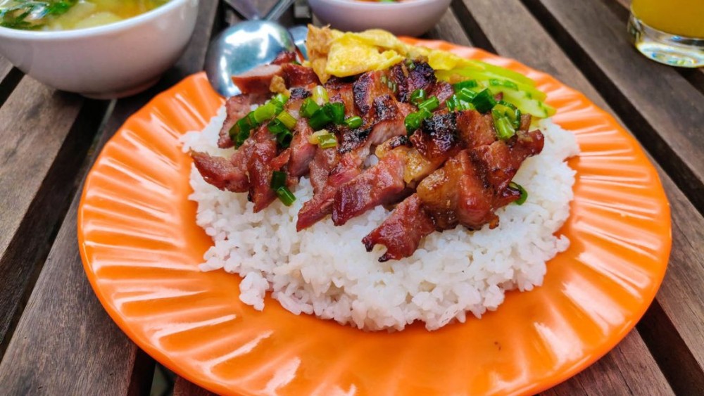 Siem Reap: Morning Foodie & Market Tour by Vespa | ®ExcursionMania