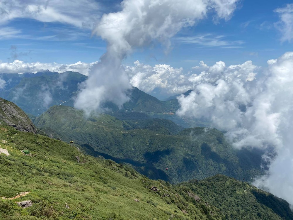 Sapa 2-Days Tour Fansipan Peak Conquer Limousine Transfer | ®ExcursionMania