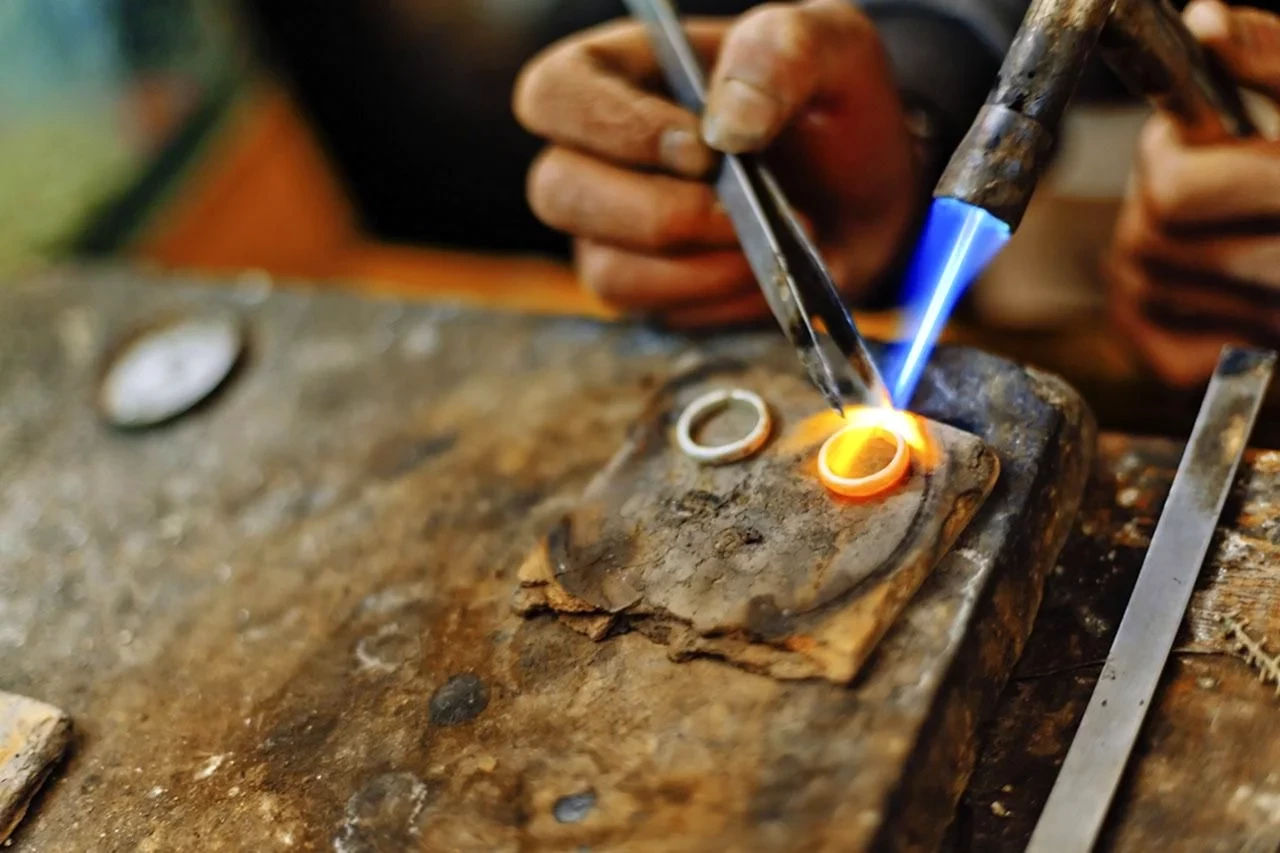 Ubud Center: Silver Class Experience with 7gr Hand Made | ®ExcursionMania