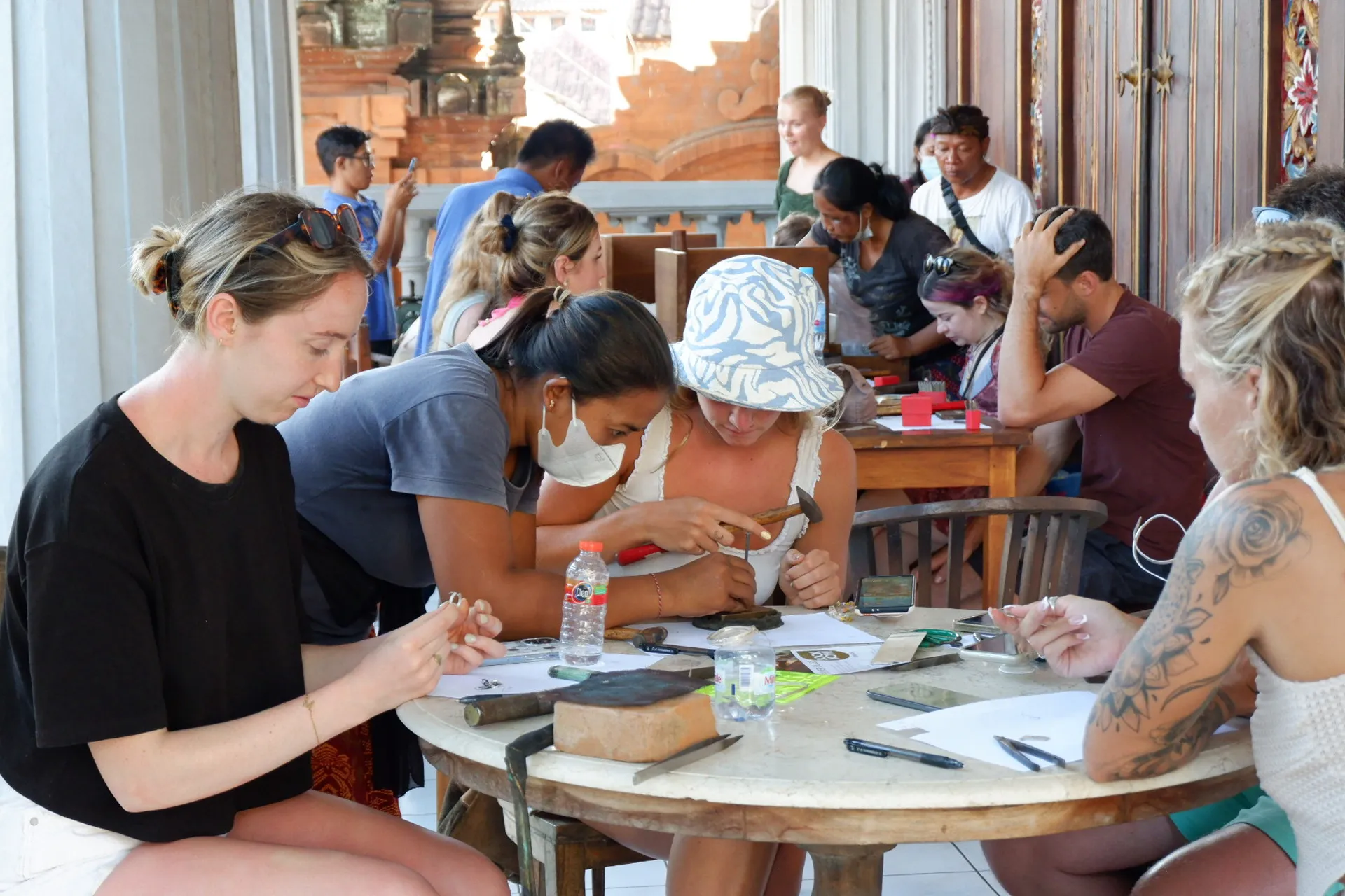 Ubud Center: Silver Class Experience with 7gr Hand Made | ®ExcursionMania