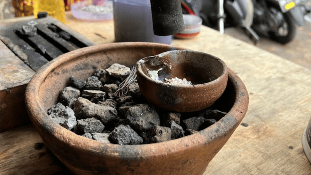 Ubud Center: Silver Class Experience with 7gr Hand Made | ®ExcursionMania