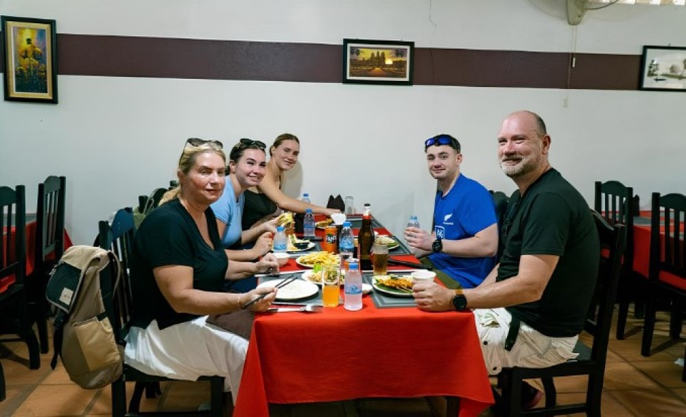 Angkor Wat: Guided Vespa Tour inclusive lunch at local house | ®ExcursionMania
