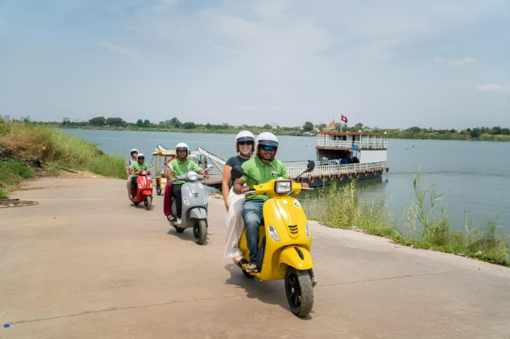 Silk Island Full-Day Vespa Tour Include Lunch at Local house | ®ExcursionMania