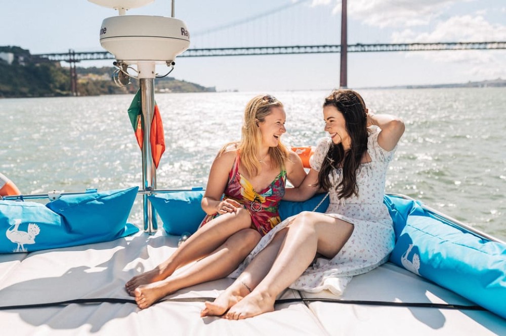 Lisbon: 2h Private Luxury Sunset Cruise with Welcome Drink | ®ExcursionMania