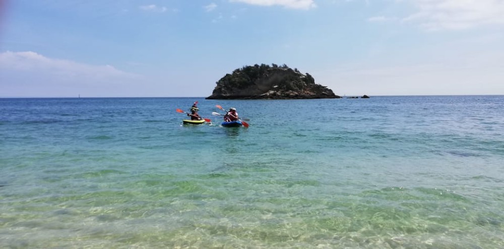 Lisbon: Full-Day Arrabida Kayak Tour with Picnic | ®ExcursionMania
