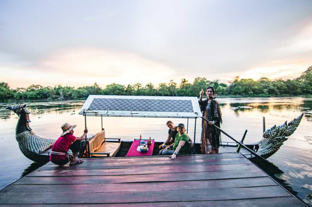 Siem Reap: Angkor Sunset Tour by Jeep with Boat Ride | ®ExcursionMania
