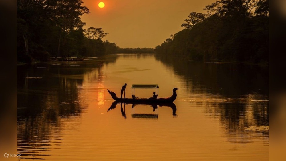Siem Reap: Angkor Sunset Tour by Jeep with Boat Ride | ®ExcursionMania