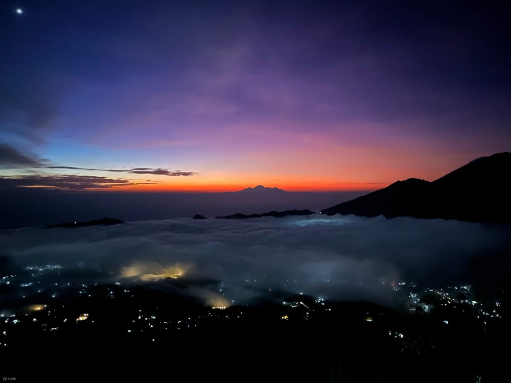 Bali: Mount Batur Sunrise Hike with Optional Hot Spring | ®ExcursionMania