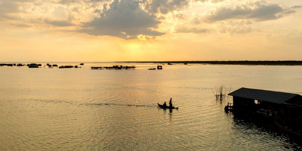 Siem Reap: Sunset Guided Vespa Tour & Local Villages | ®ExcursionMania