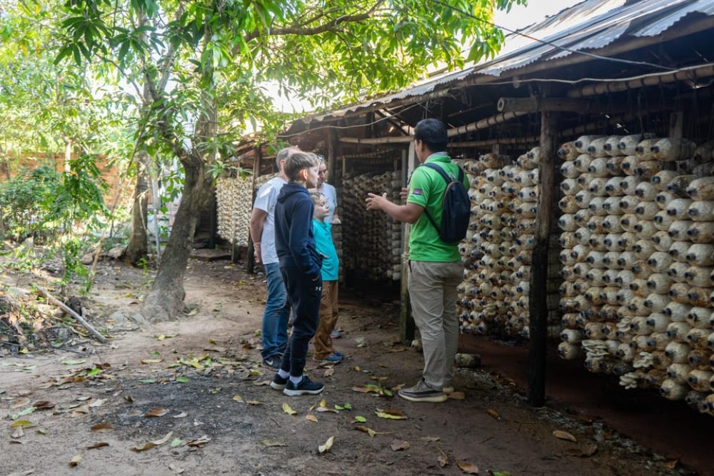 Siem Reap: Sunset Guided Vespa Tour & Local Villages | ®ExcursionMania