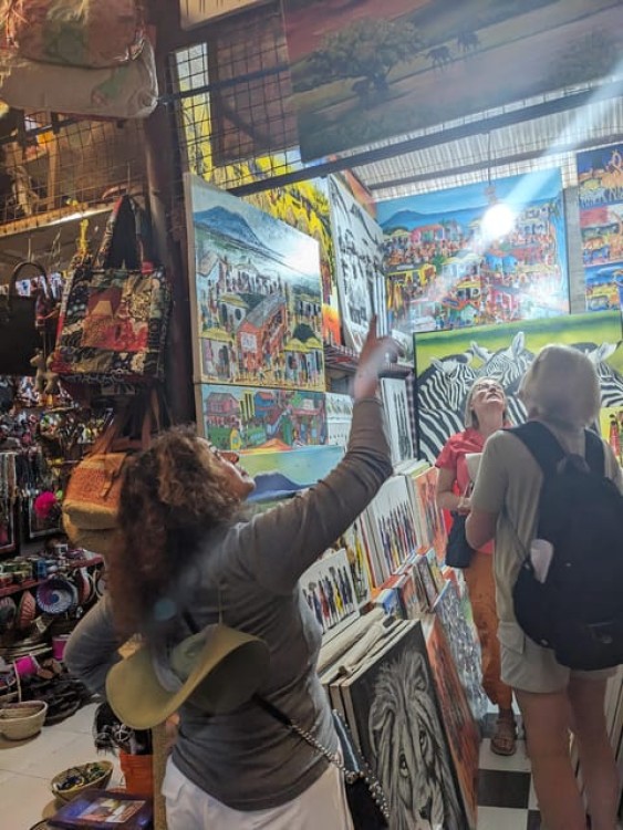 Arusha Guided Walking City Tour Small Group in the City | ®ExcursionMania