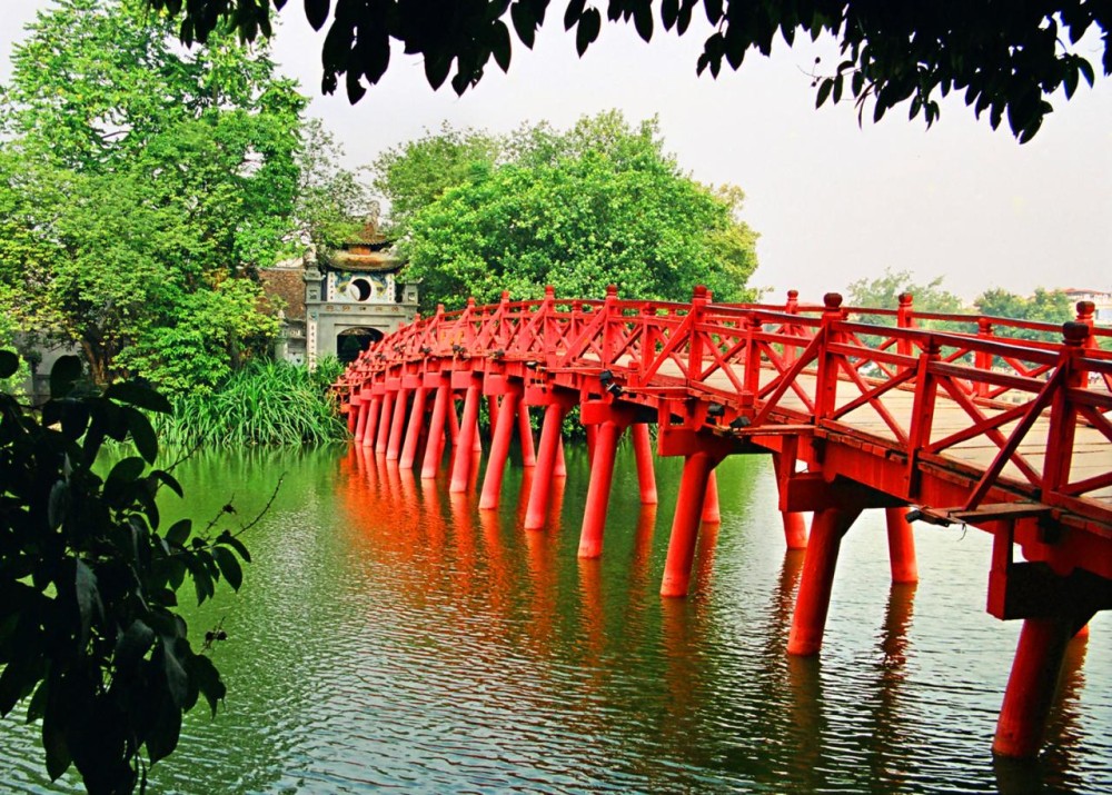 Hanoi Highlights: Full-Day Small Group City Tour with Lunch | ®ExcursionMania