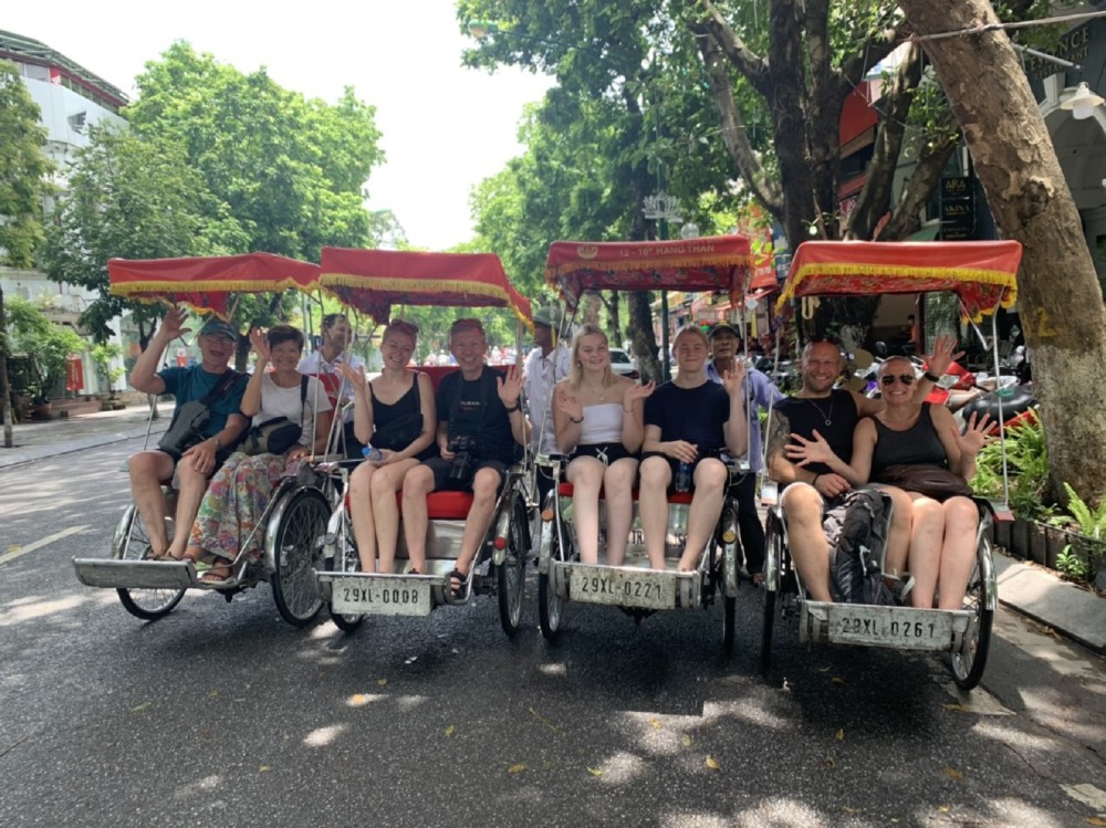 Hanoi Highlights: Full-Day Small Group City Tour with Lunch | ®ExcursionMania