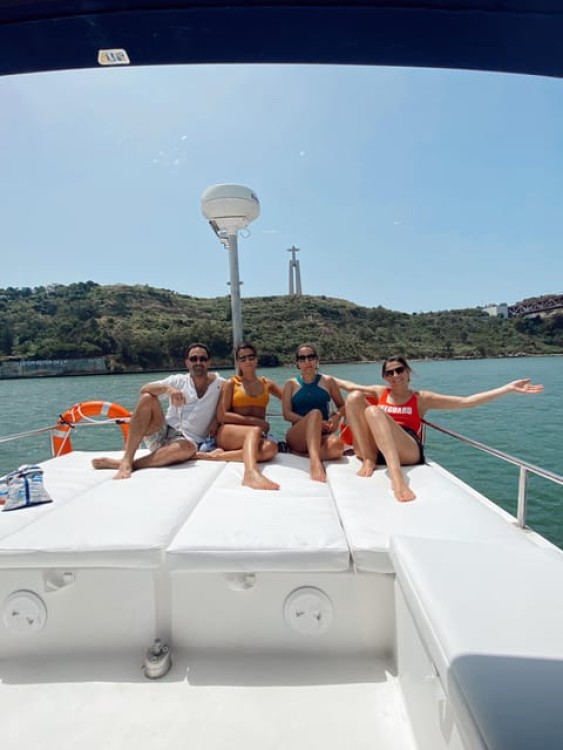 Lisbon: 3H Private Luxury Catamaran Tour with Swimming | ®ExcursionMania