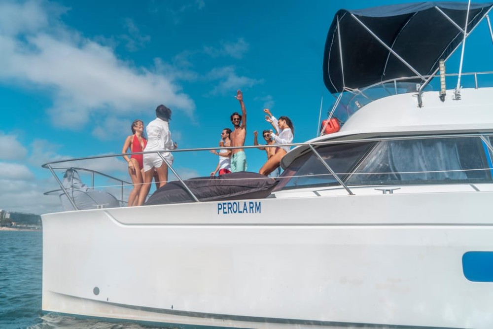 Lisbon: 3H Private Luxury Catamaran Tour with Swimming | ®ExcursionMania