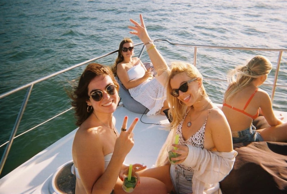 Lisbon: Mojito Sailing Sunset on a Catamaran | ®ExcursionMania