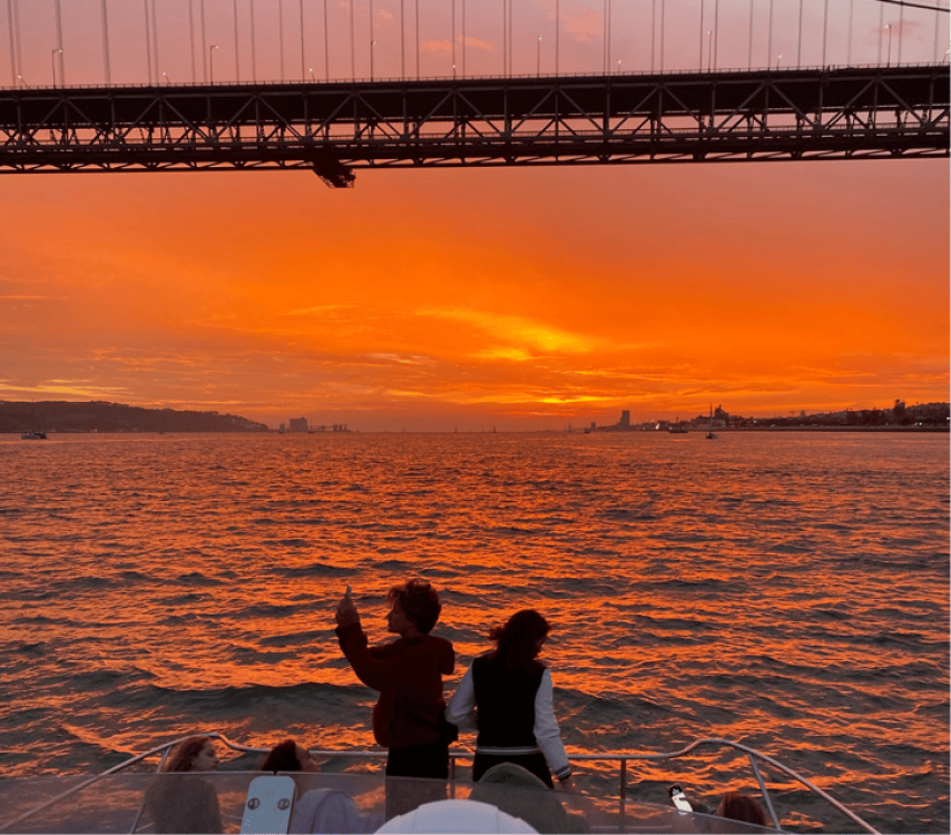 Lisbon: Mojito Sailing Sunset on a Catamaran | ®ExcursionMania