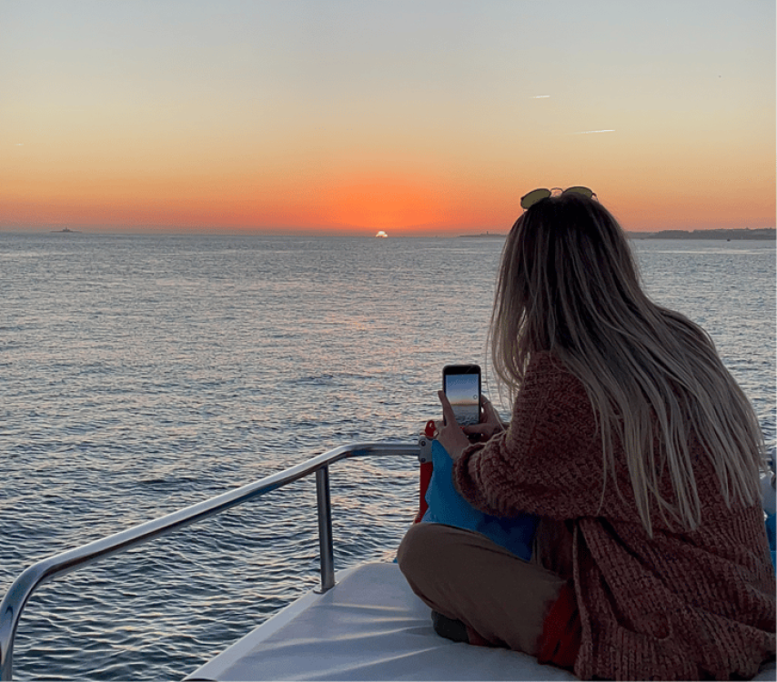 Lisbon: Mojito Sailing Sunset on a Catamaran | ®ExcursionMania