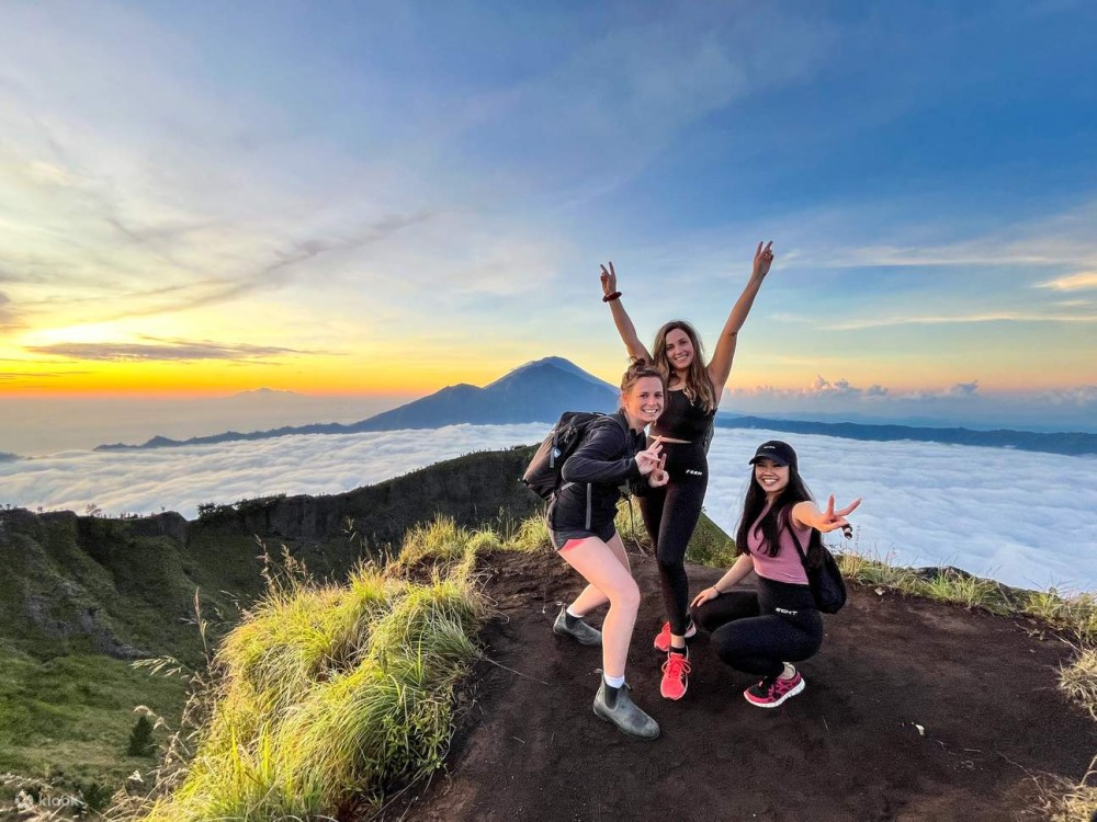 Mount Batur Sunrise Trek With Breakfast Cooked By Hot Steam | ®ExcursionMania