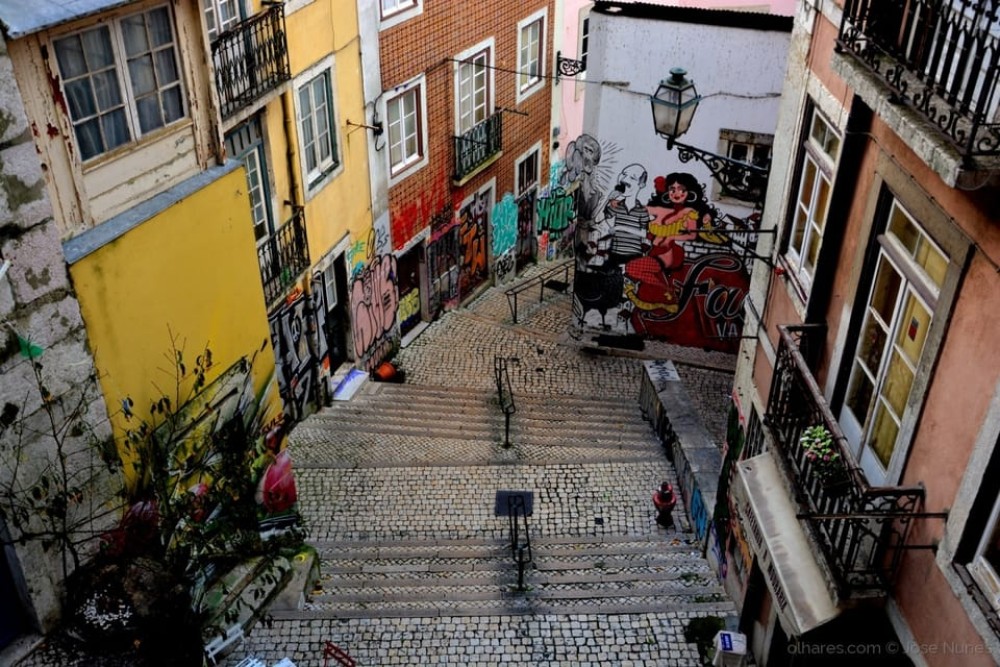 Lisbon: Private Guided Tuk-Tuk Tour with Hotel Pickup | ®ExcursionMania