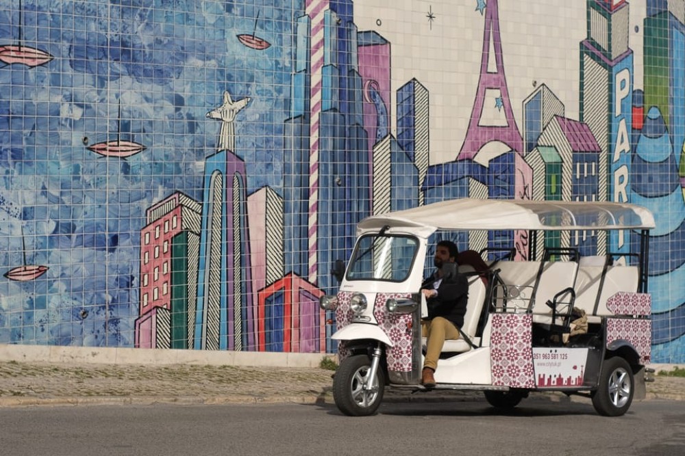 Lisbon: 3-Hour Street Art Tuk Tuk Tour | ®ExcursionMania