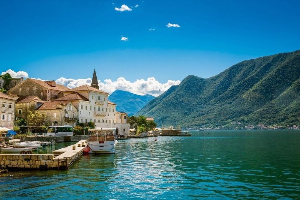 Kotor Sightseeing: Lady of the Rocks and Blue Cave Group Tour | ®ExcursionMania