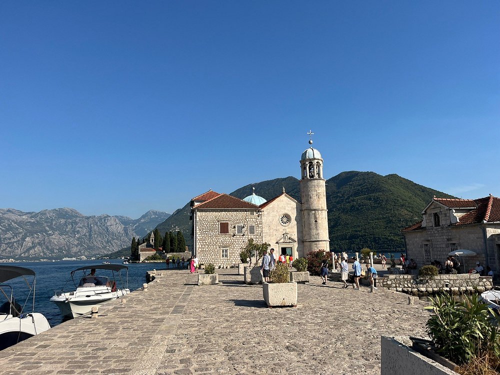 Blue Cave Speedboat Tour from Kotor | ®ExcursionMania