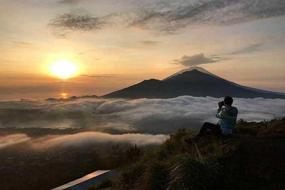 Mount Batur Sunrise Hiking with Natural Hot Spring Option | ®ExcursionMania