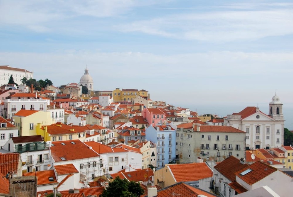 Lisbon: Vintage vehicle replica Private Tour | ®ExcursionMania