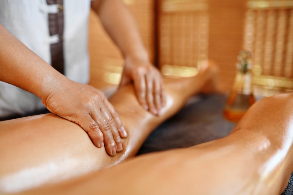 Reflexology Massage For Relaxing Moments At Home | ®ExcursionMania