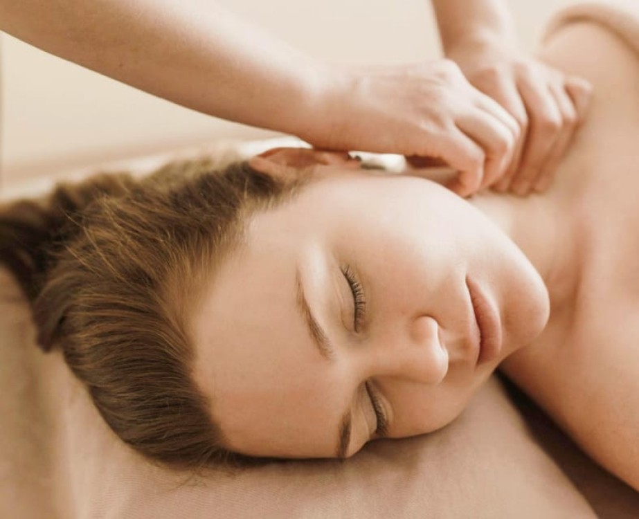 Bali: Full Body Massage And Balinese Body Scrub Home Service | ®ExcursionMania