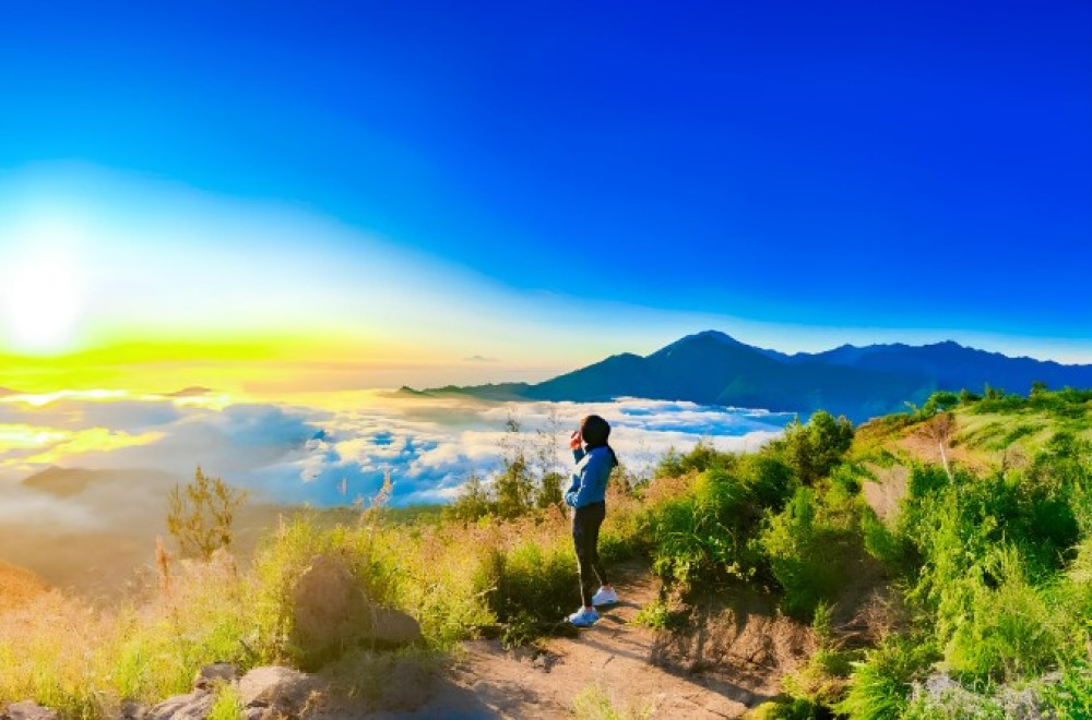 Mount Batur Camping Tour - Watch Sunset and Sunrise above 1717M | ®ExcursionMania