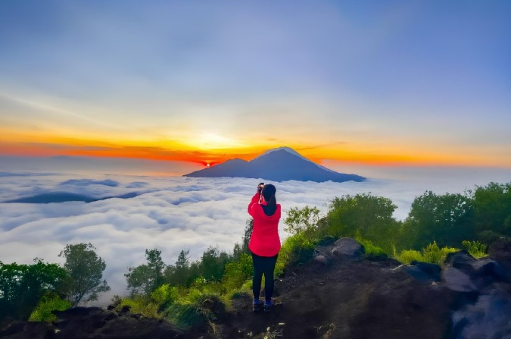 Mount Batur Camping Tour - Watch Sunset and Sunrise above 1717M | ®ExcursionMania