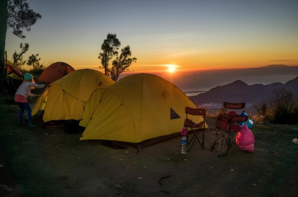 Mount Batur Camping Tour - Watch Sunset and Sunrise above 1717M | ®ExcursionMania